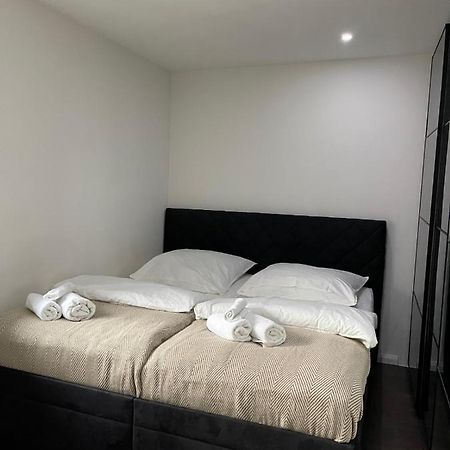 Wohnen Im Reihenhaus Auf Zeit In Luebeck Villa Ngoại thất bức ảnh