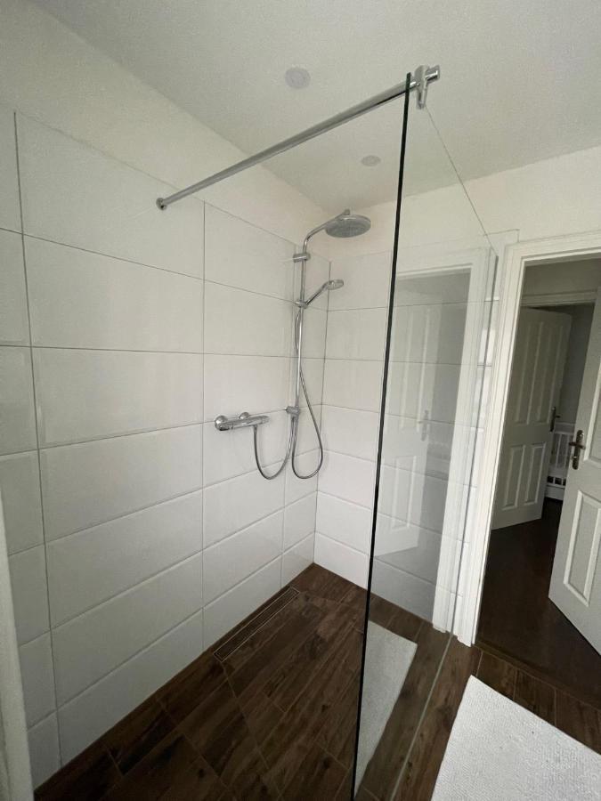 Wohnen Im Reihenhaus Auf Zeit In Luebeck Villa Ngoại thất bức ảnh